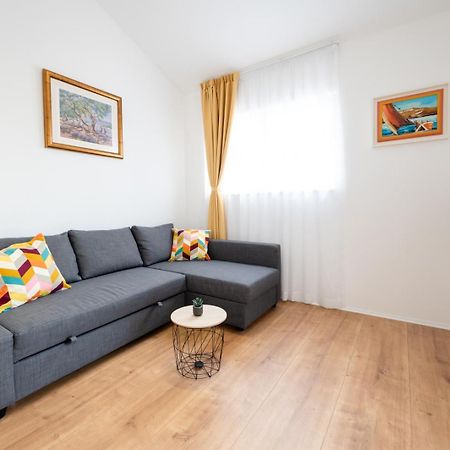 Apartments Piskulic ブロダリツァ エクステリア 写真