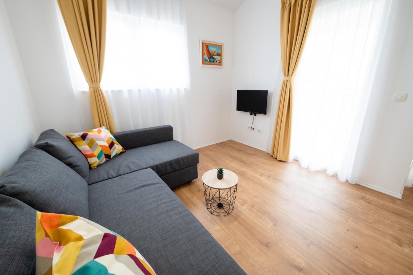 Apartments Piskulic ブロダリツァ エクステリア 写真