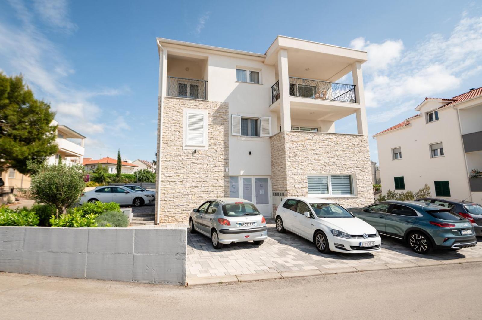 Apartments Piskulic ブロダリツァ エクステリア 写真