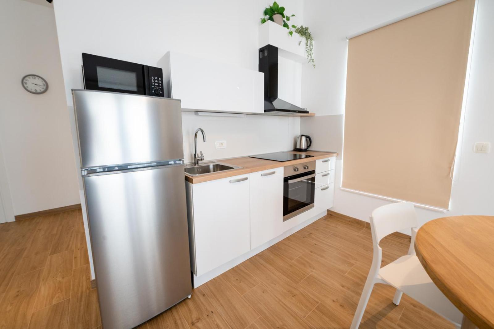 Apartments Piskulic ブロダリツァ エクステリア 写真