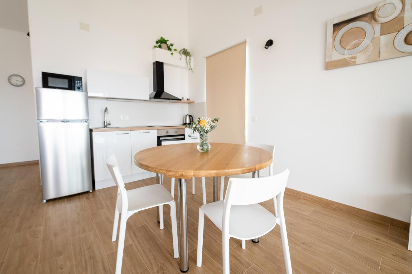 Apartments Piskulic ブロダリツァ エクステリア 写真