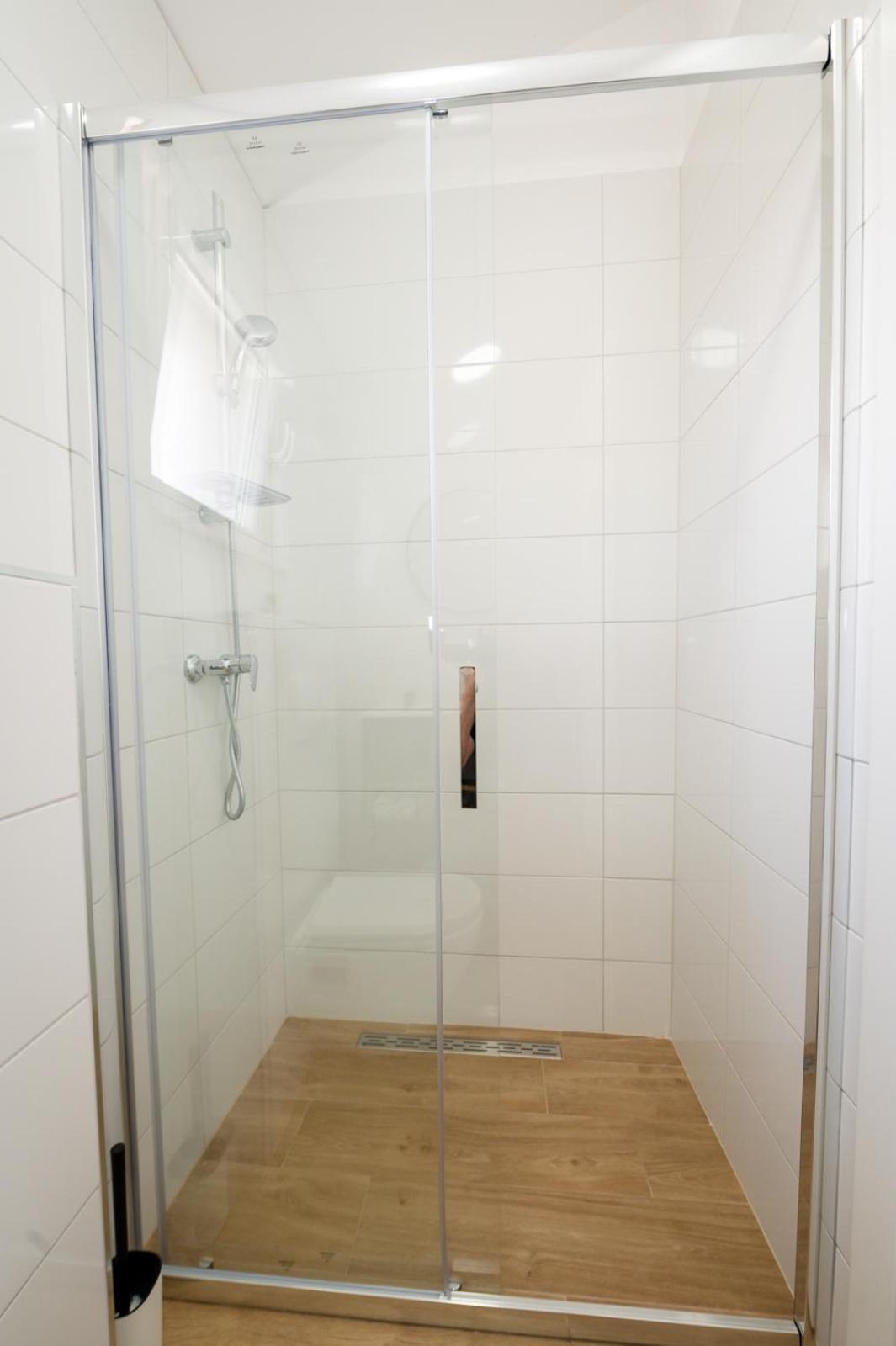 Apartments Piskulic ブロダリツァ エクステリア 写真